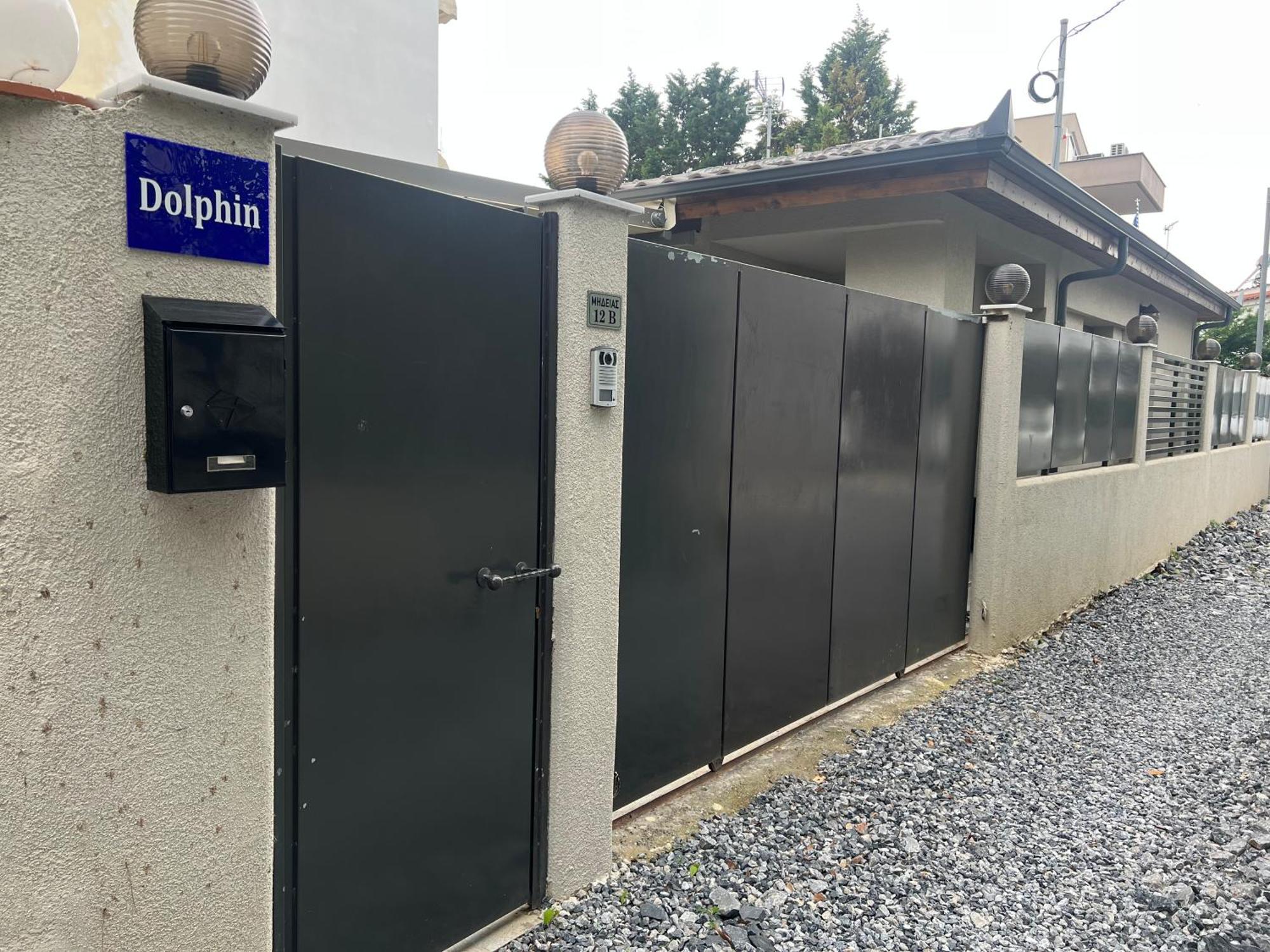 Dolphin Villa Peraía Екстериор снимка